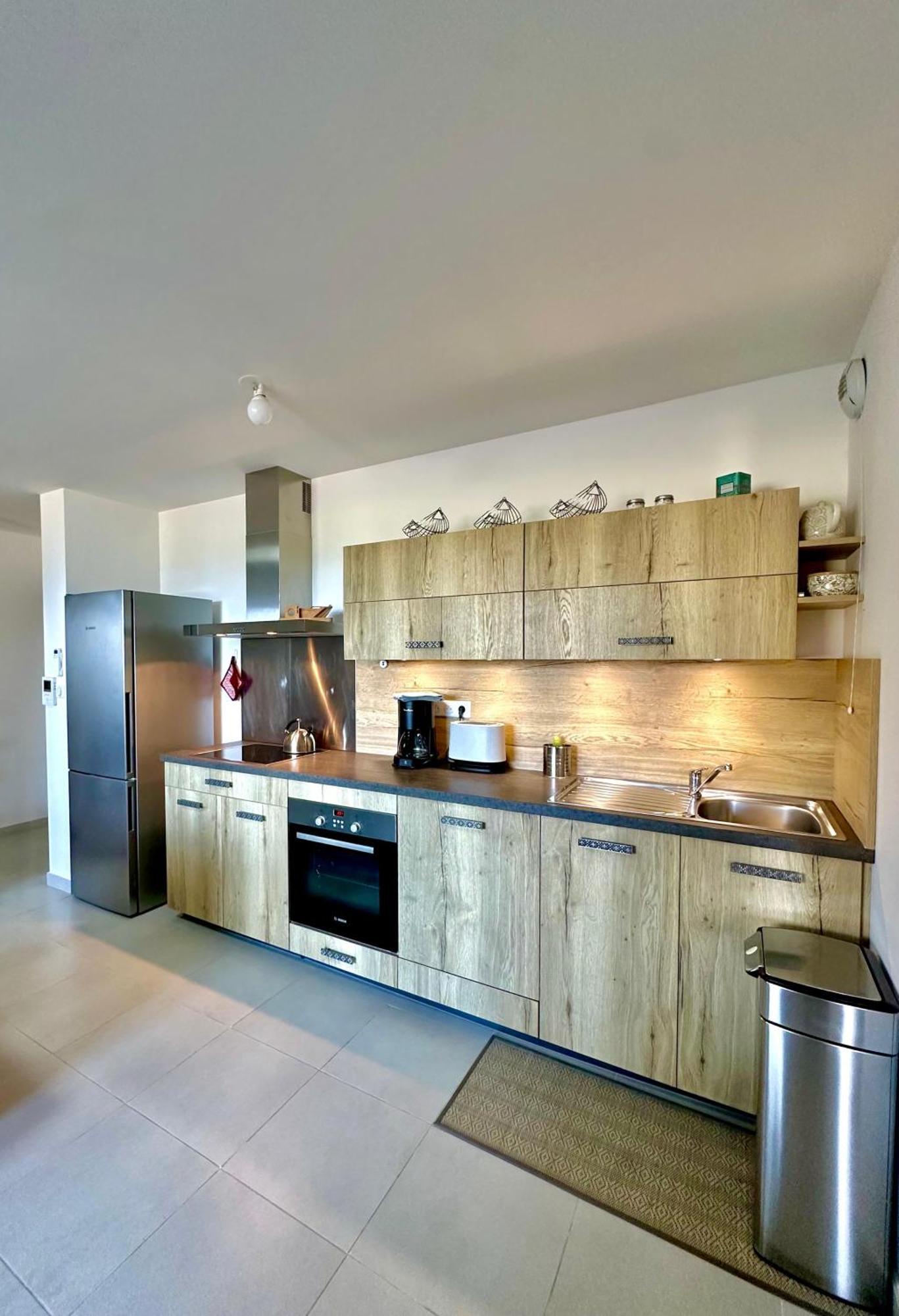 Appartement Cumaru Vue Mer Сен-Флоран Екстериор снимка